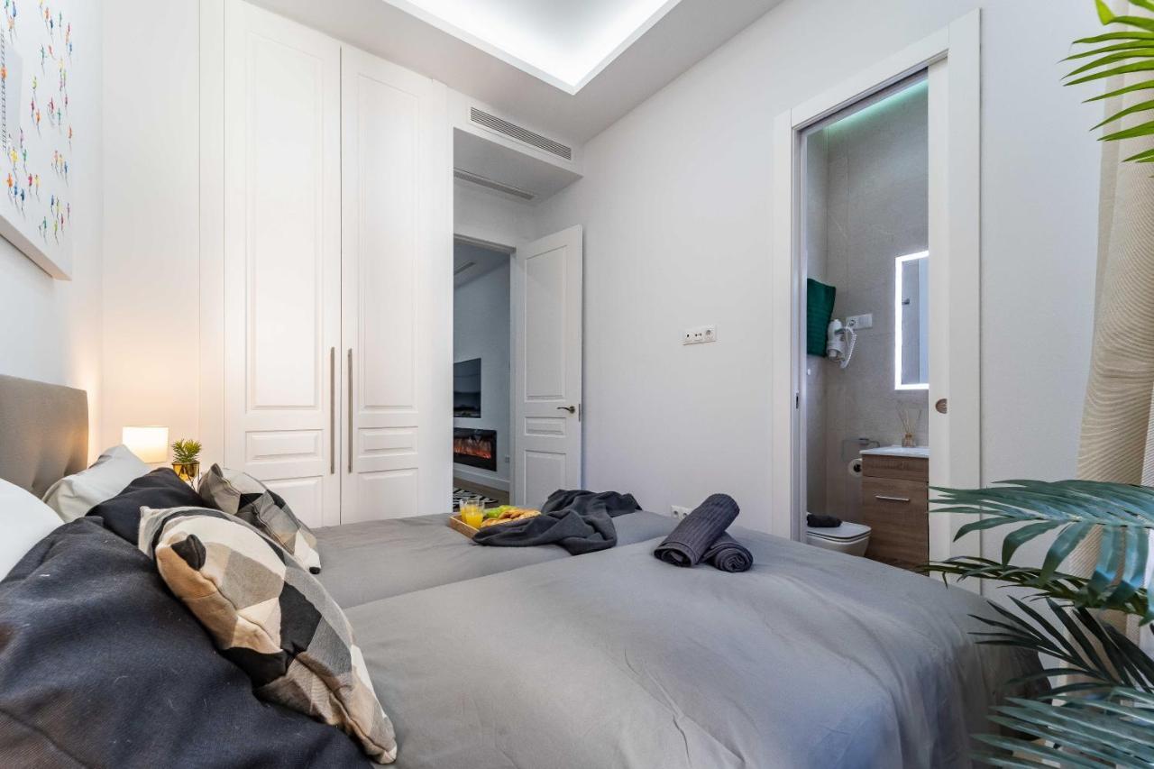 Exclusive Luxury Apartment In Central Madrid Exterior photo